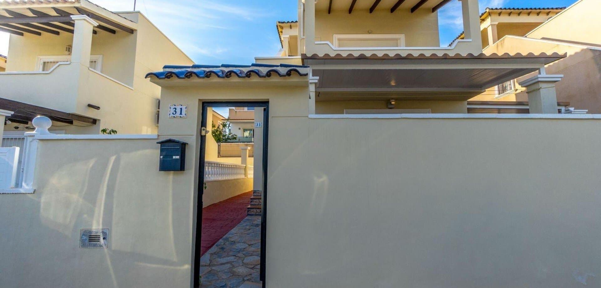 Villa de 3 Dormitorios en San Miguel de Salinas - 10
