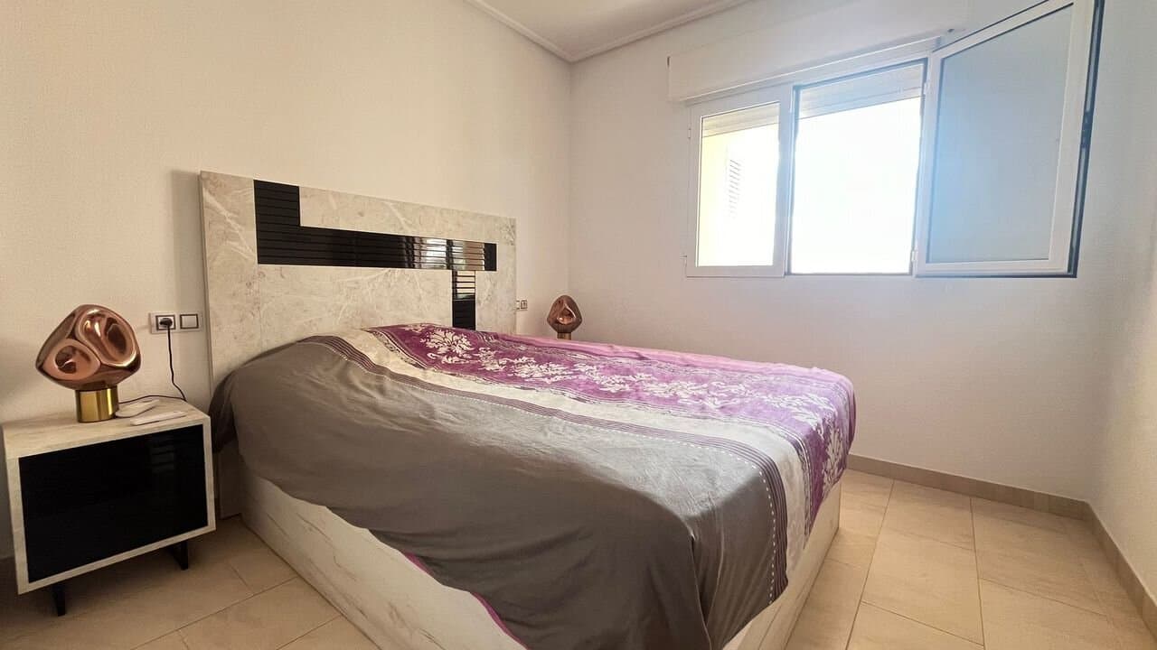 Apartamento de 3 Dormitorios en, Orihuela Costa - 25