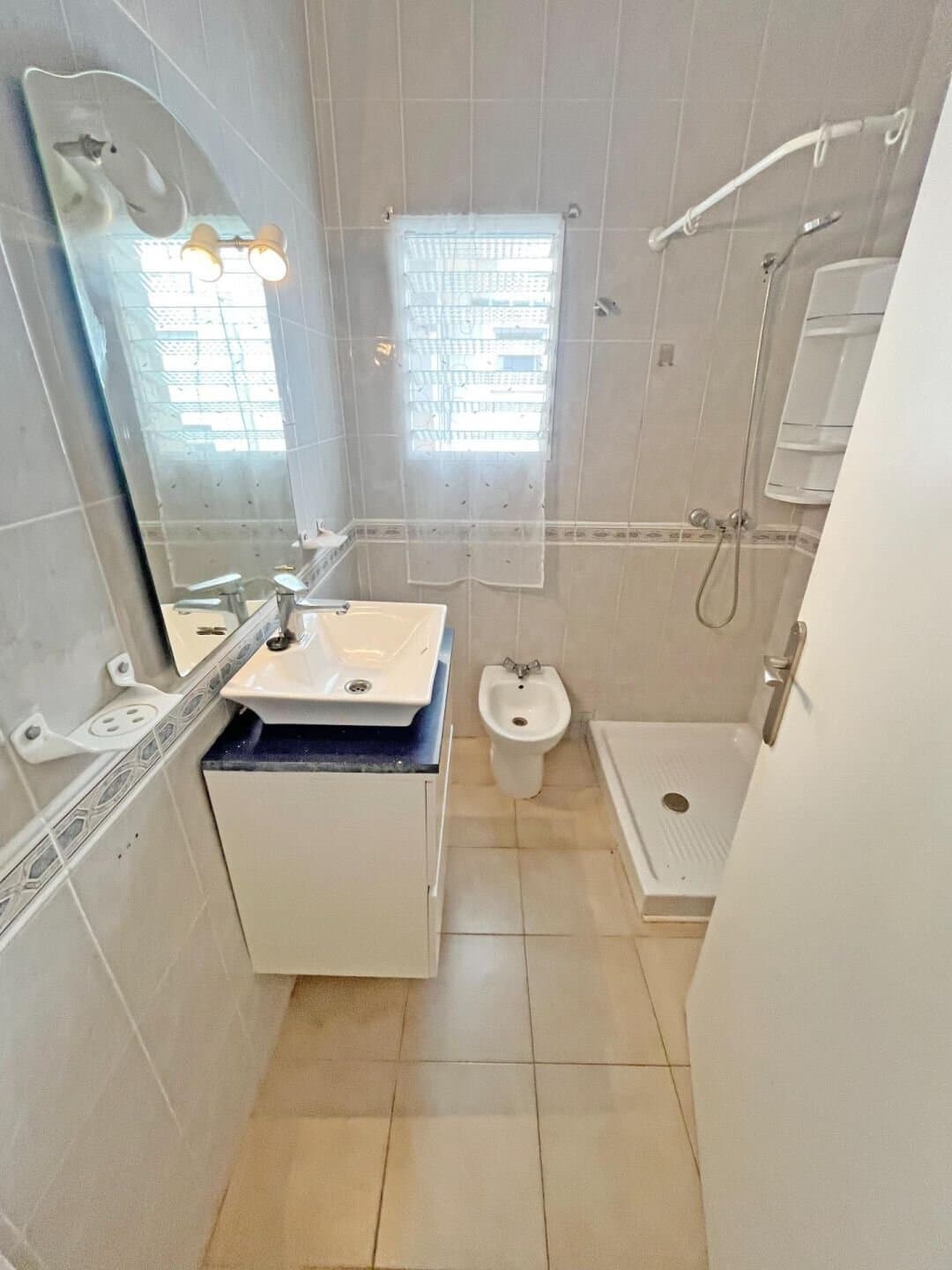 3-Bedroom Apartment in Centro, Guardamar del Segura - 6