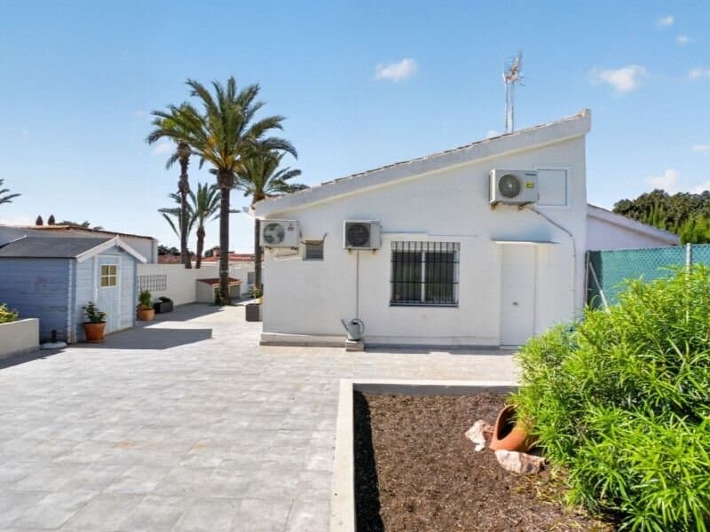 Villa de 3 Dormitorios en Nueva Torrevieja, Torrevieja - 26