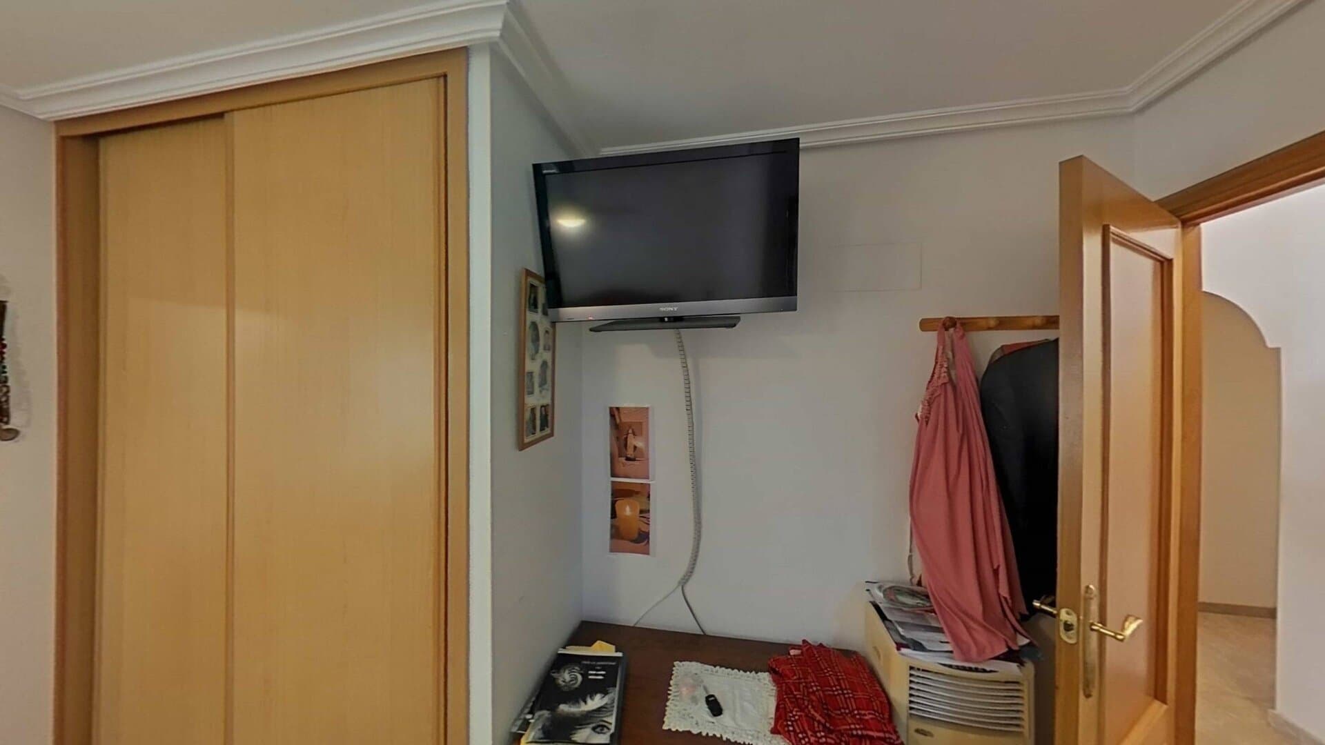4-Bedroom Apartment in Estacion de Autobuses, Torrevieja - 36