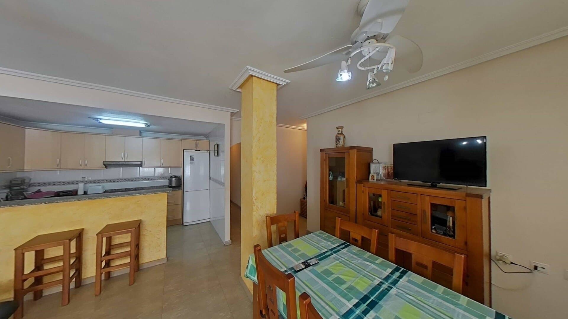 4-Bedroom Apartment in Estacion de Autobuses, Torrevieja - 4