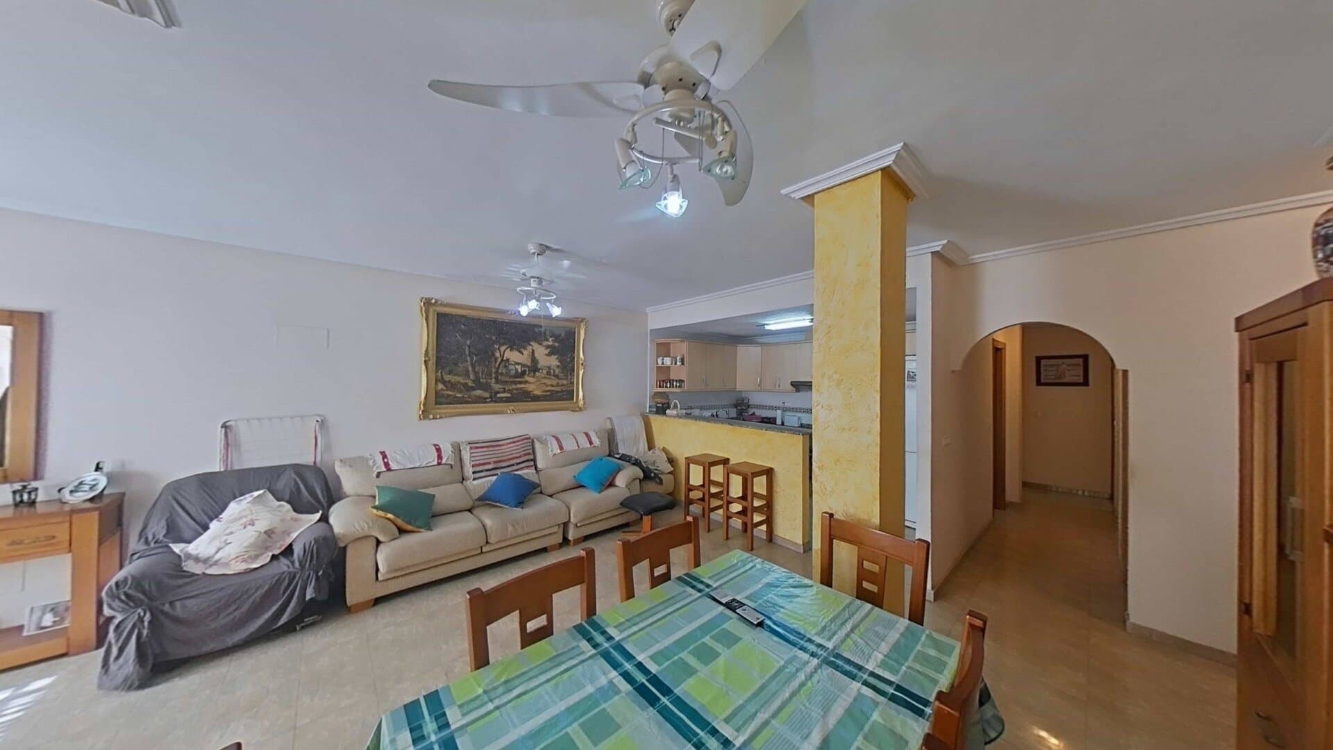 4-Bedroom Apartment in Estacion de Autobuses, Torrevieja - 5