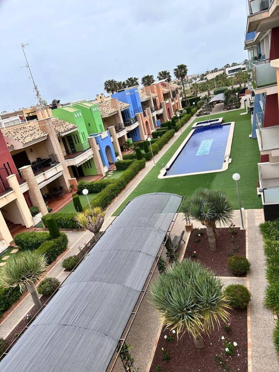 2-Bedroom Apartment in Lomas de Cabo Roig, Orihuela Costa - 25