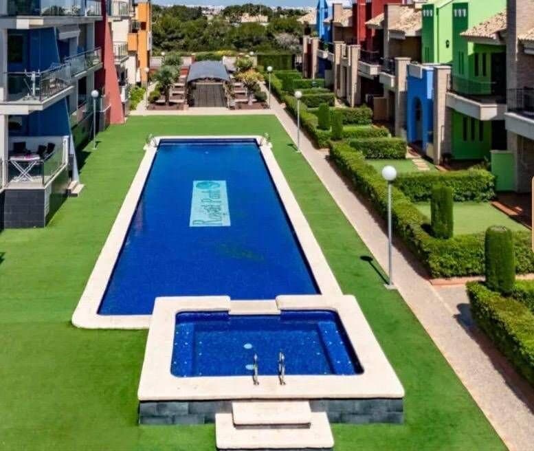 2-Bedroom Apartment in Lomas de Cabo Roig, Orihuela Costa - 3
