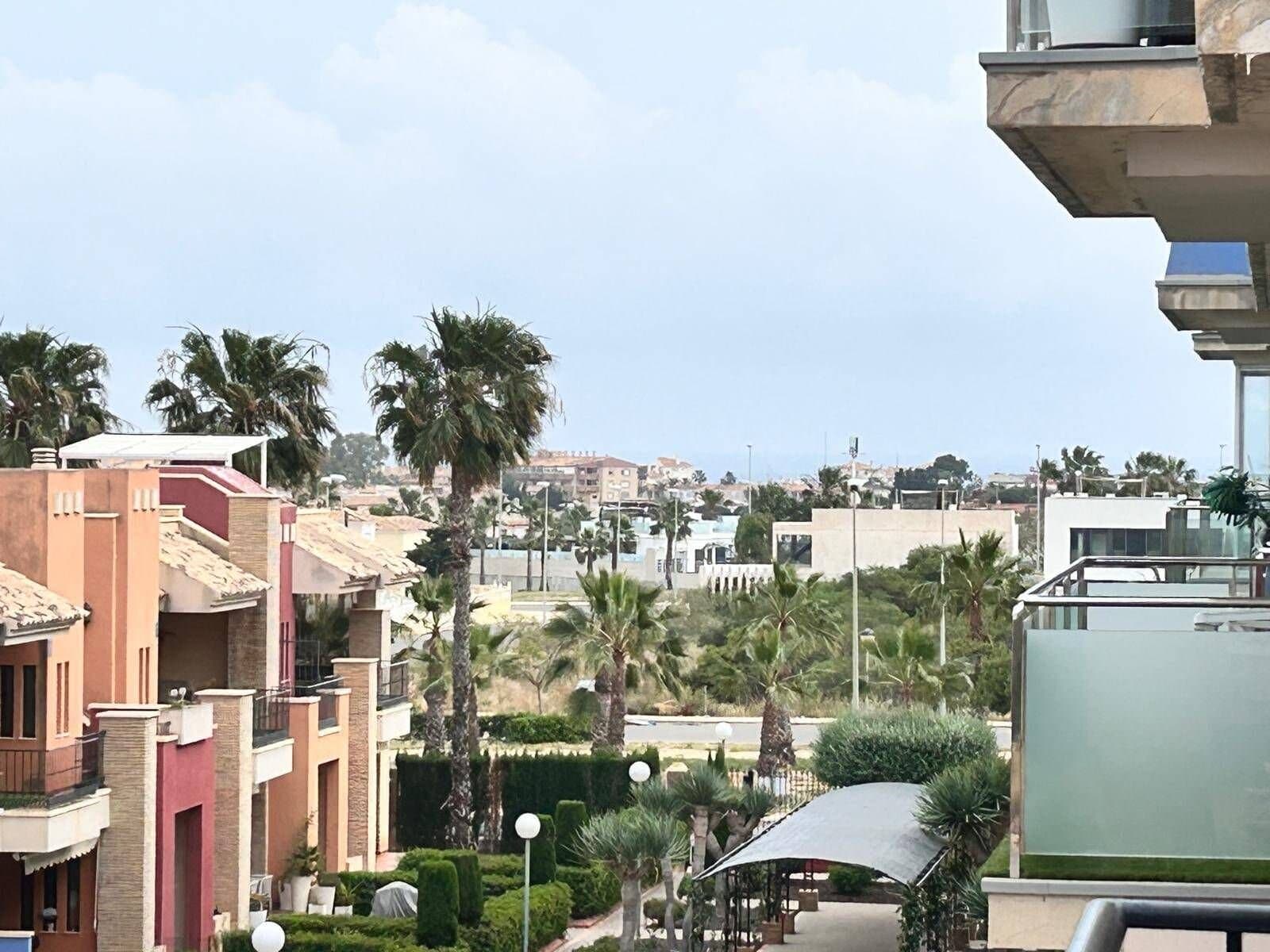 2-Bedroom Apartment in Lomas de Cabo Roig, Orihuela Costa - 40
