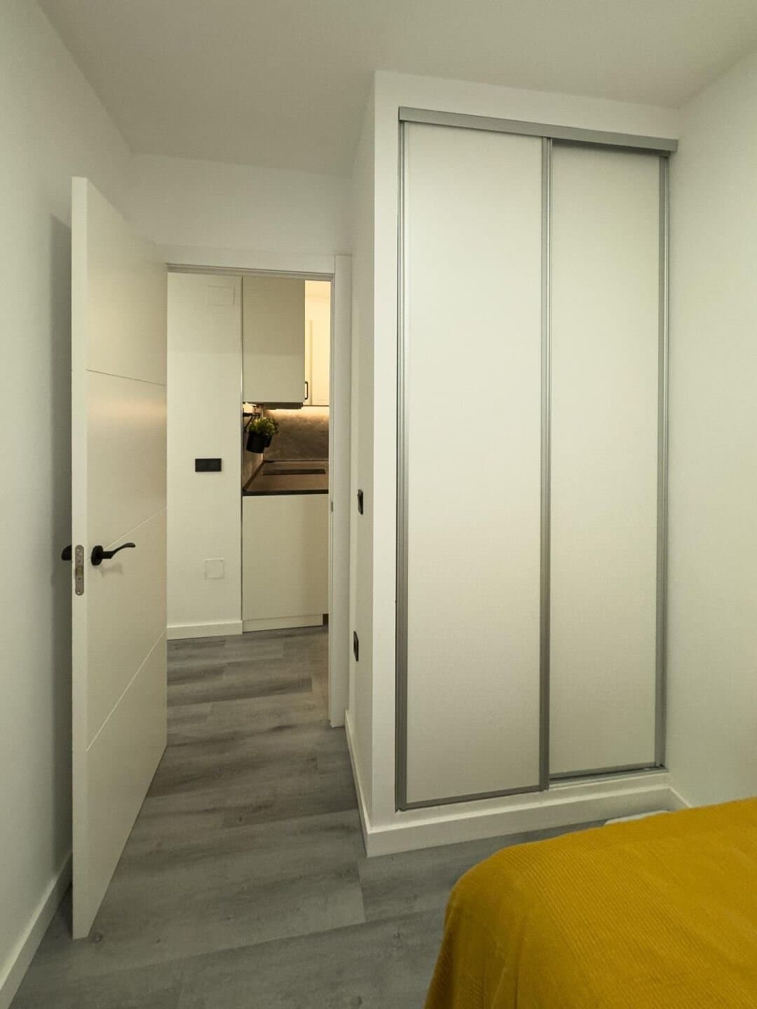 2-Bedroom Apartment in Torrevieja - 9