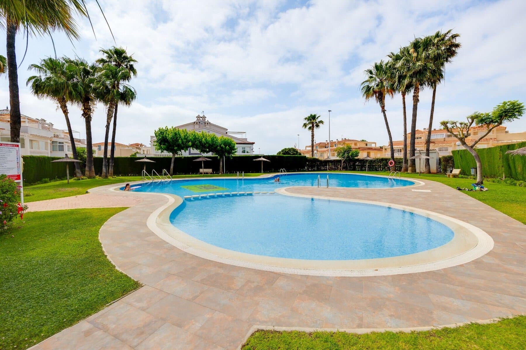 Apartamento de 2 Dormitorios en Zeniamar-Horizonte-la Campana, Orihuela Costa - 35