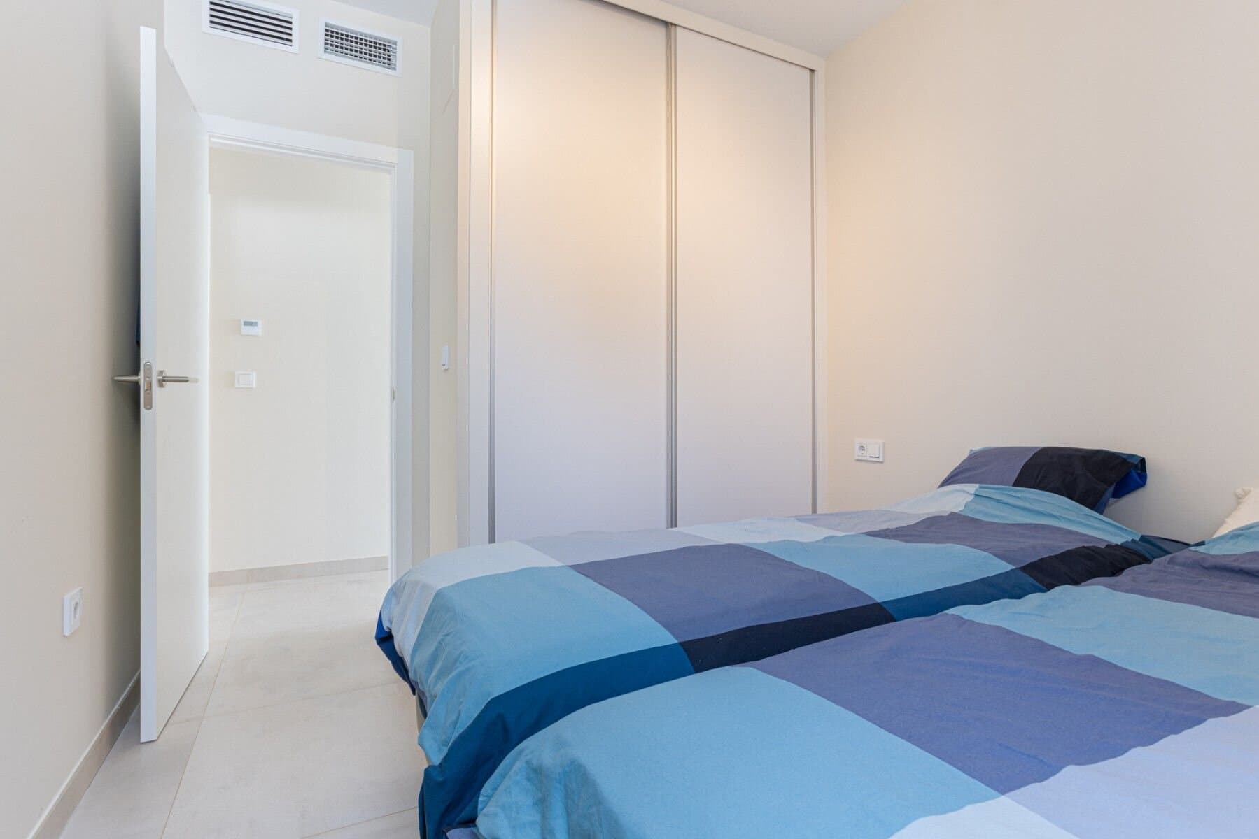 Apartamento de 3 Dormitorios en Cartagena - 16