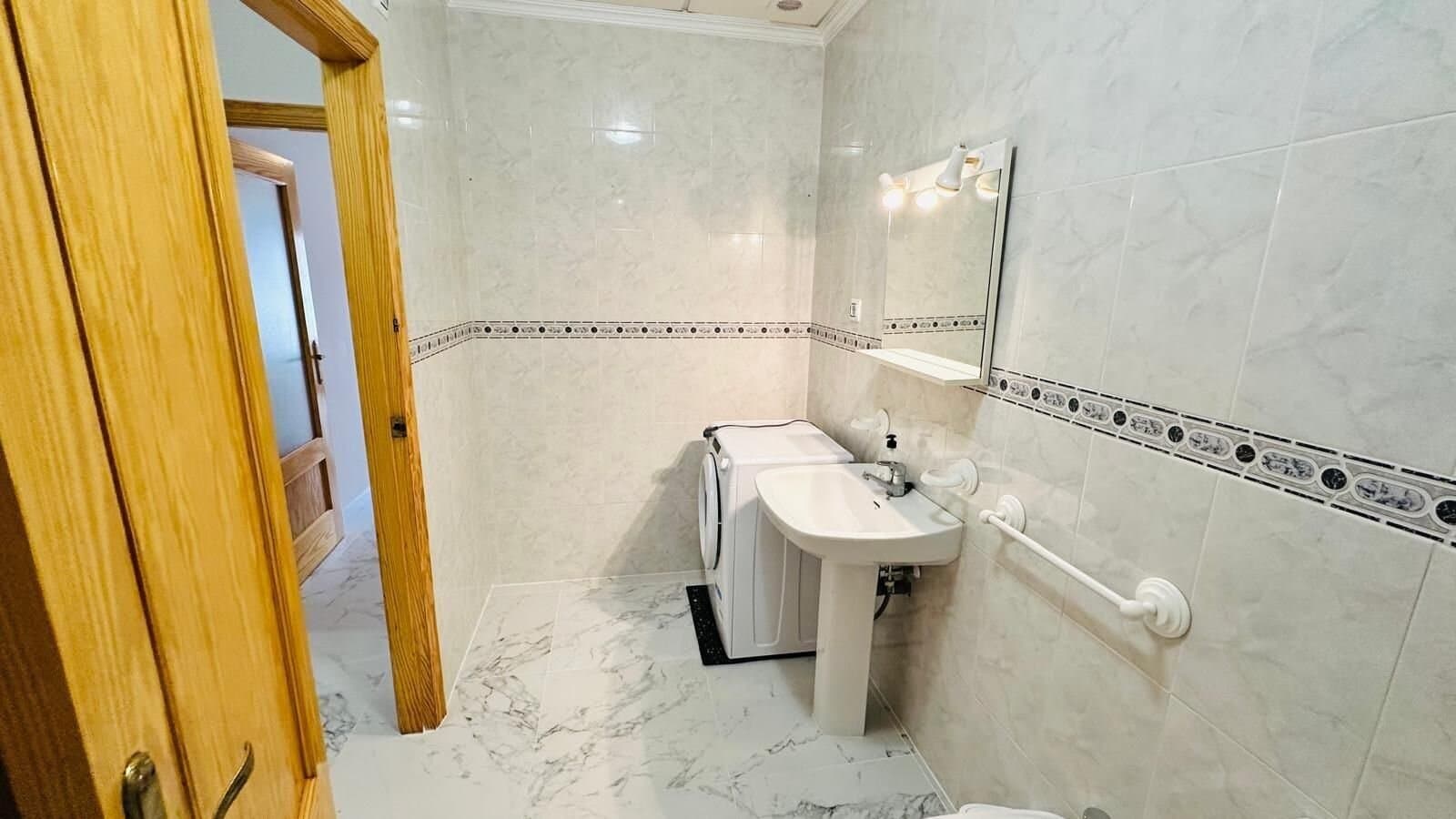 Apartamento de 2 Dormitorios en Acequion, Torrevieja - 24
