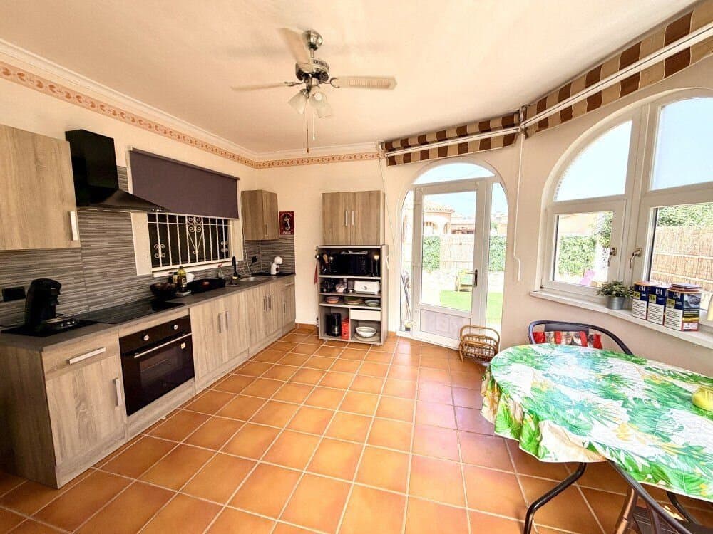 Villa de 3 Dormitorios en Costa Blanca Sur, Benijofar - 9