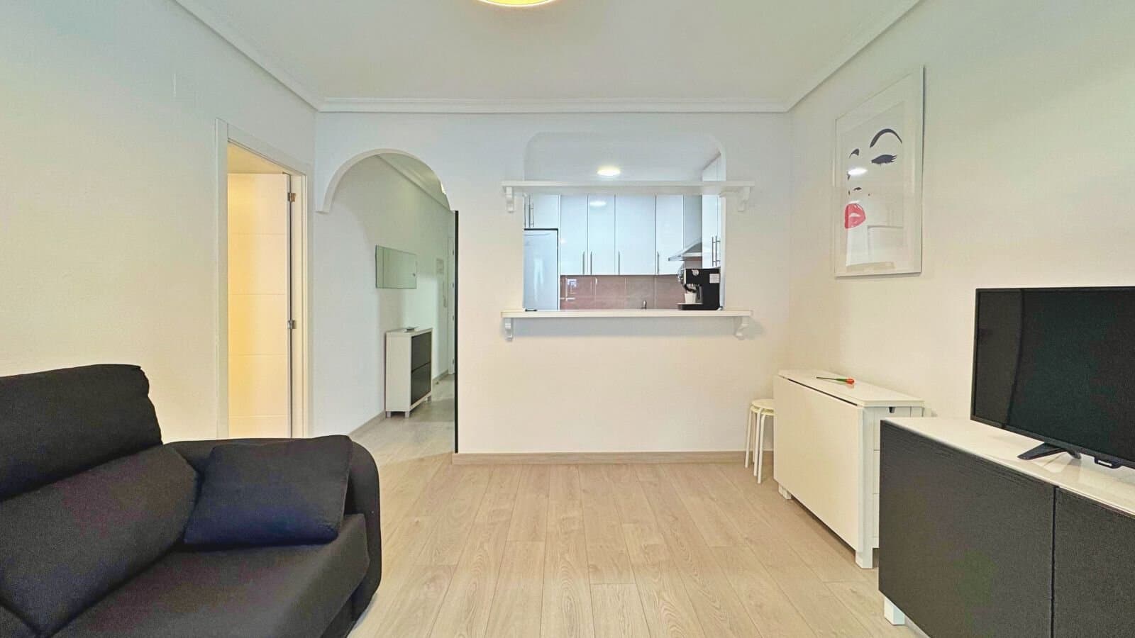 1-Bedroom Apartment in Los Europeos, Torrevieja - 6