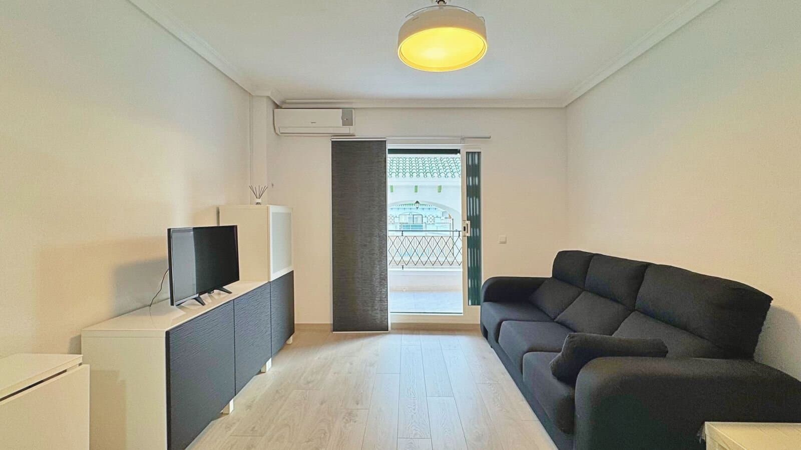 1-Bedroom Apartment in Los Europeos, Torrevieja - 8