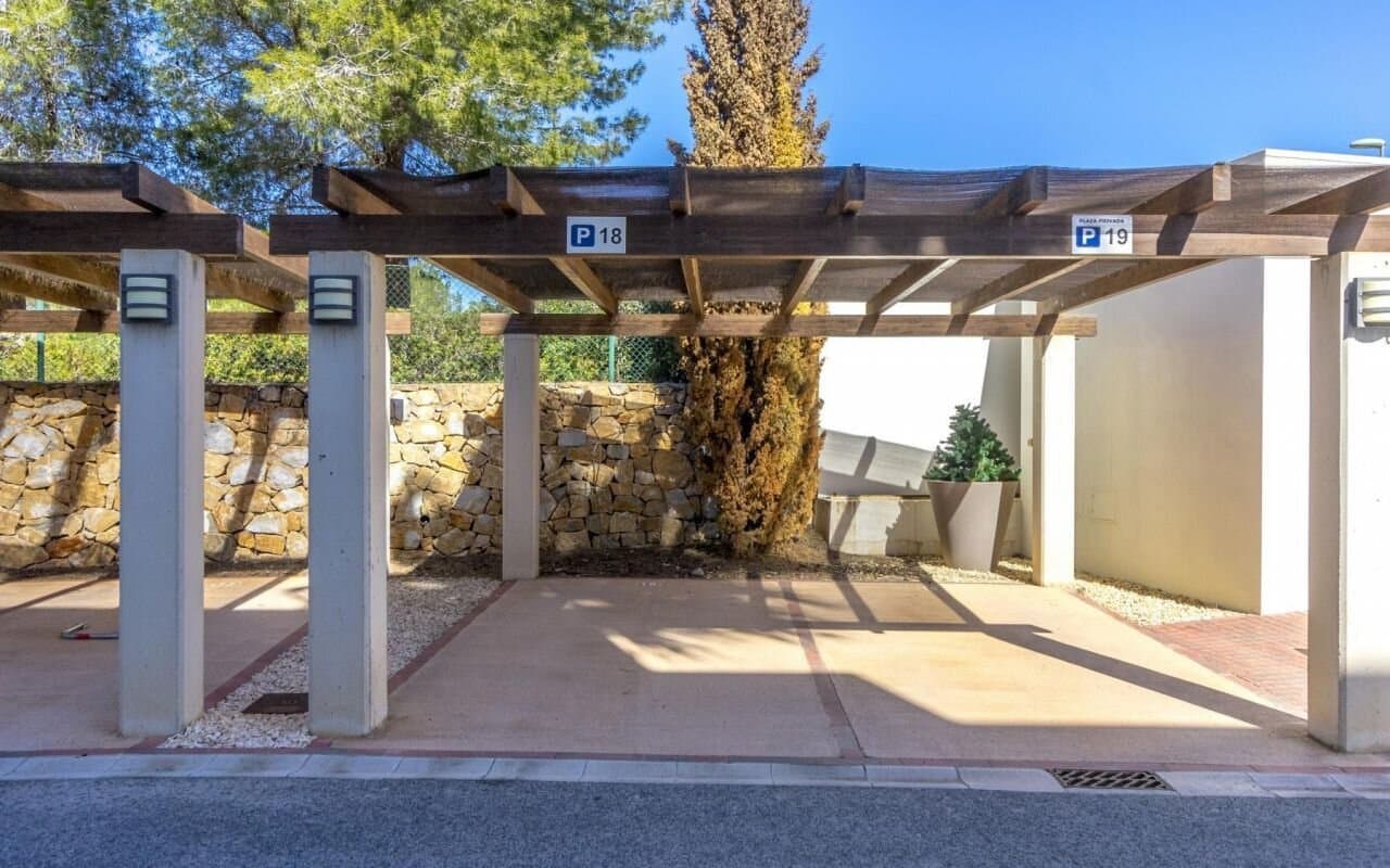 2-Bedroom Penthouse in Las Colinas Golf, Orihuela - 20
