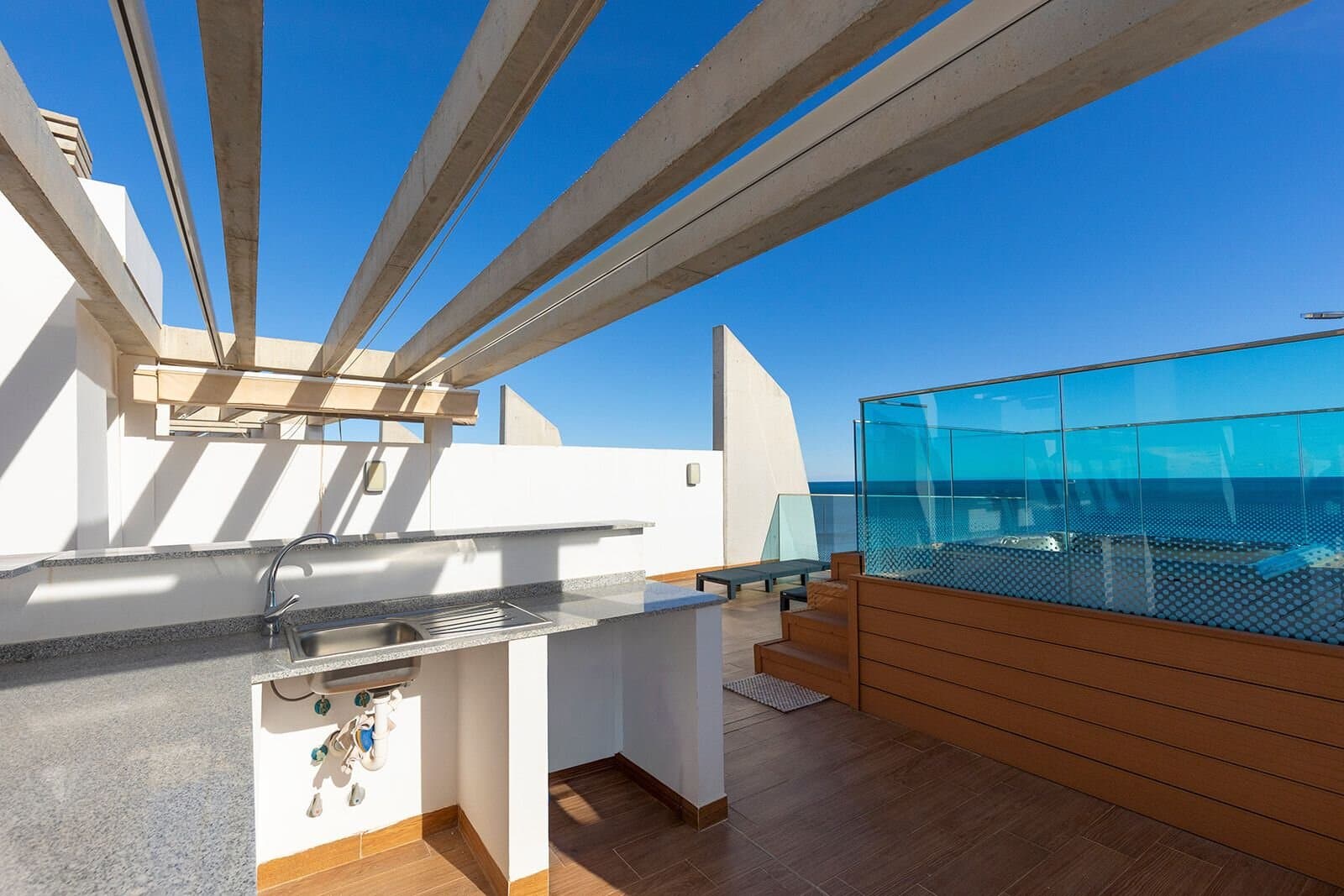 2-Bedroom Penthouse in Punta Prima, Torrevieja - 32