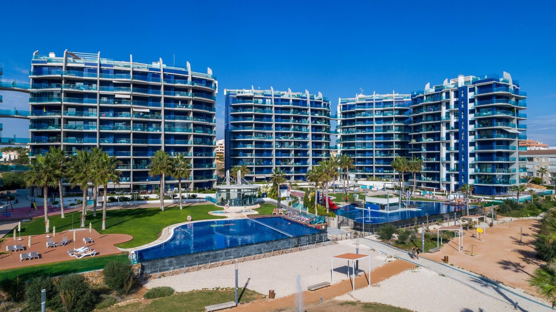 2-Bedroom Penthouse in Punta Prima, Torrevieja - 4