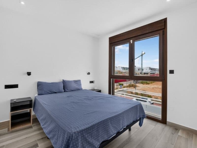 Villa de 4 Dormitorios en Los Balcones, Torrevieja - 17