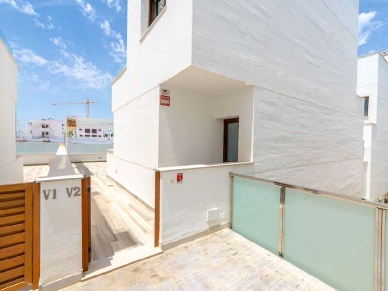Villa de 4 Dormitorios en Los Balcones, Torrevieja - 35