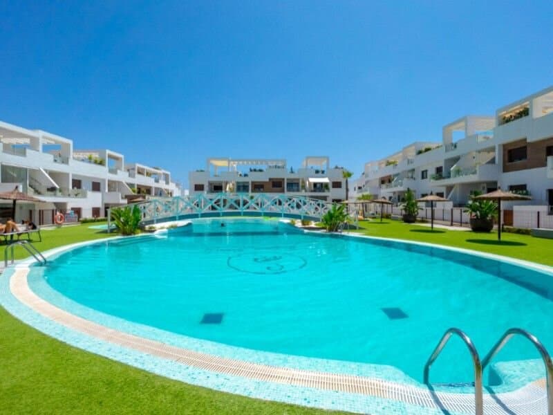 Villa de 4 Dormitorios en Los Balcones, Torrevieja - 38