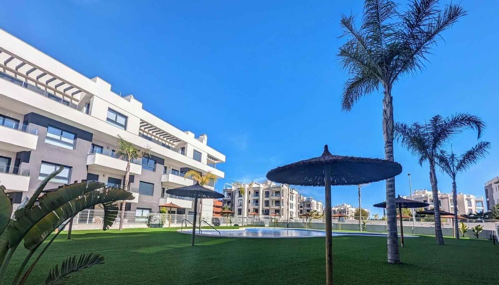 Ático de 2 Dormitorios en Villamartin, Orihuela Costa - 43