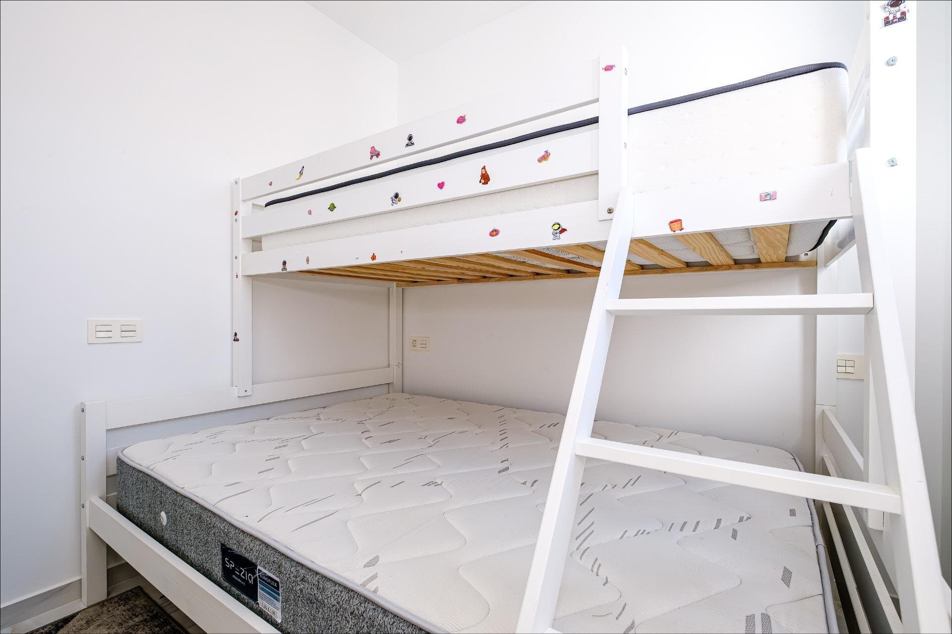 4-Bedroom Apartment in Estacion de Autobuses, Torrevieja - 36