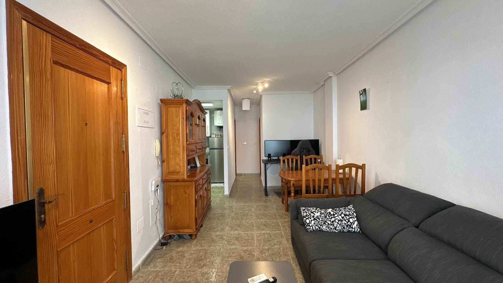 1-Bedroom Apartment in Estacion de Autobuses, Torrevieja - 2