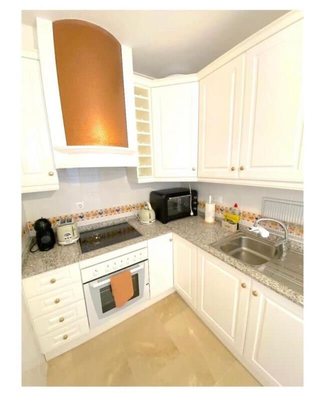 Apartamento de 2 Dormitorios en La Zenia, Orihuela Costa - 14