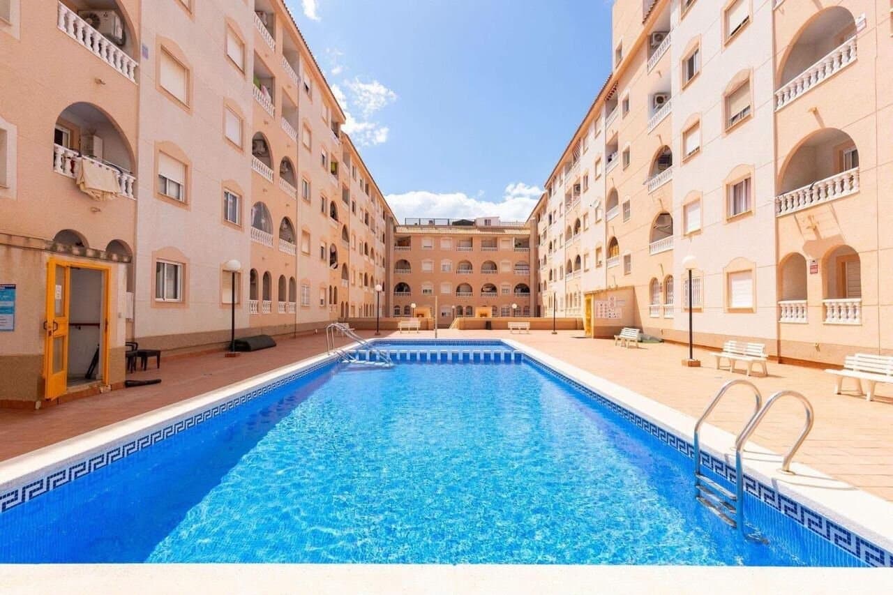 1-Bedroom Apartment in Centro, Torrevieja - 19