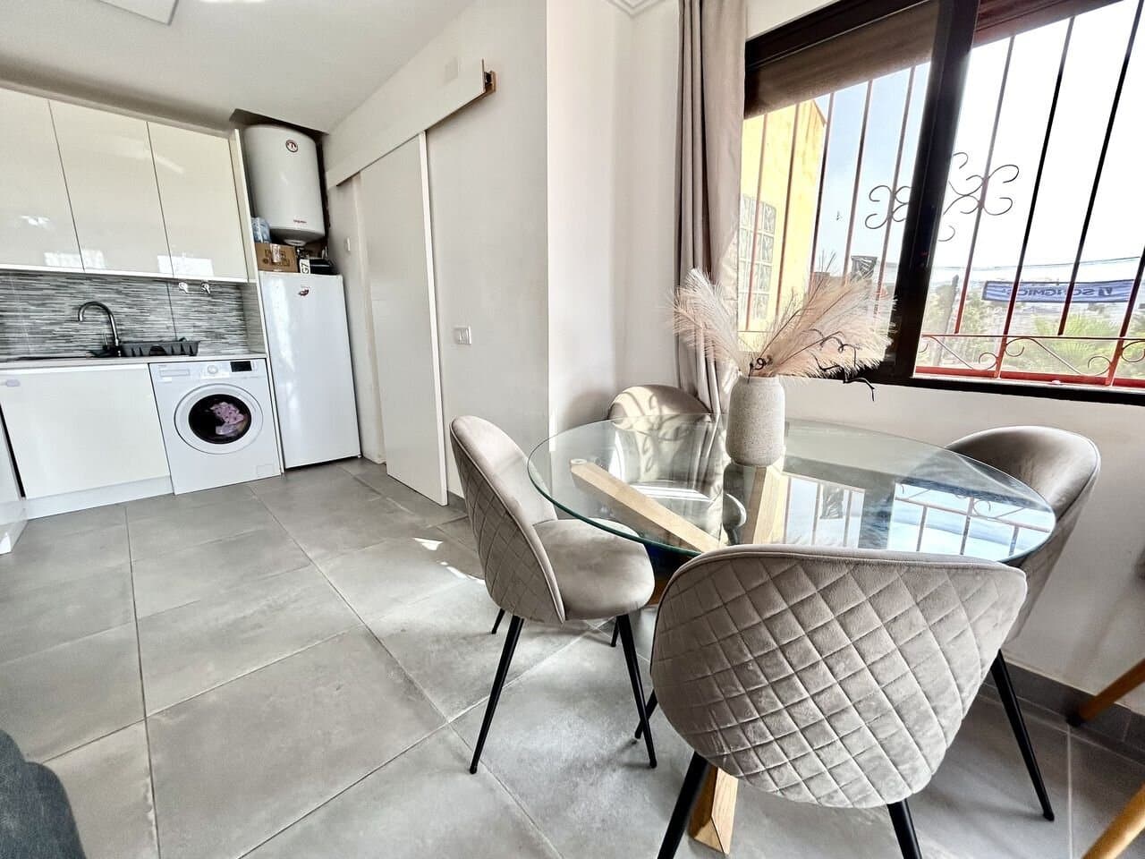 Villa de 2 Dormitorios en Villamartin, Orihuela Costa - 4