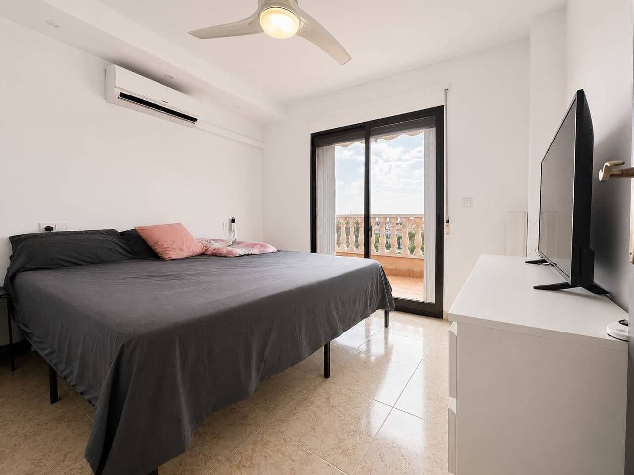 Villa de 2 Dormitorios en Villamartin, Orihuela Costa - 7