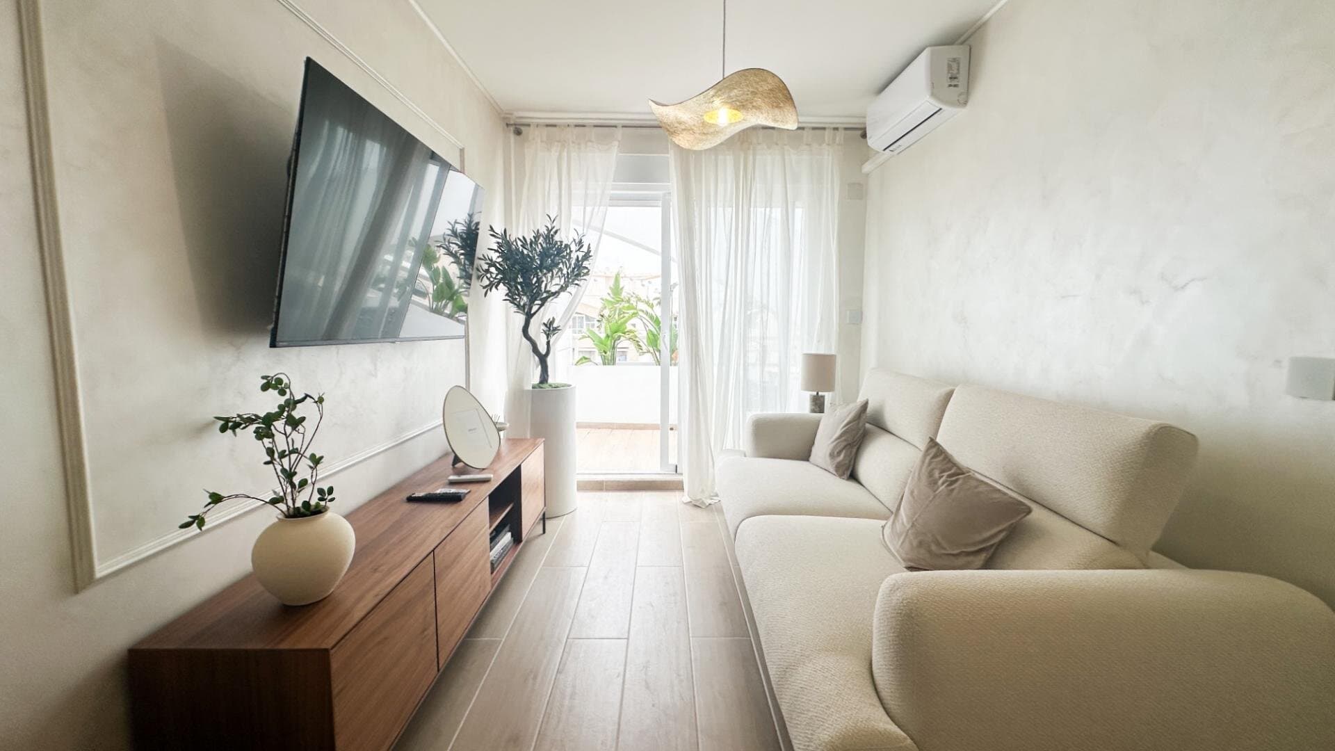 2-Bedroom Apartment in Centro, Torrevieja - 13