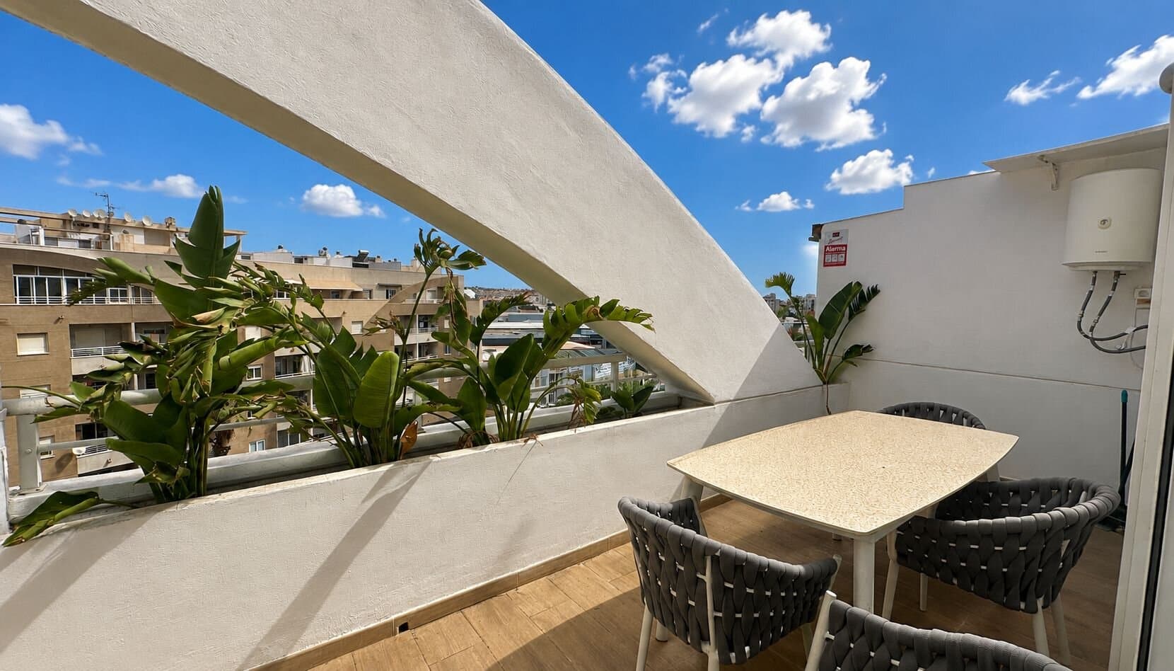 2-Bedroom Apartment in Centro, Torrevieja - 2
