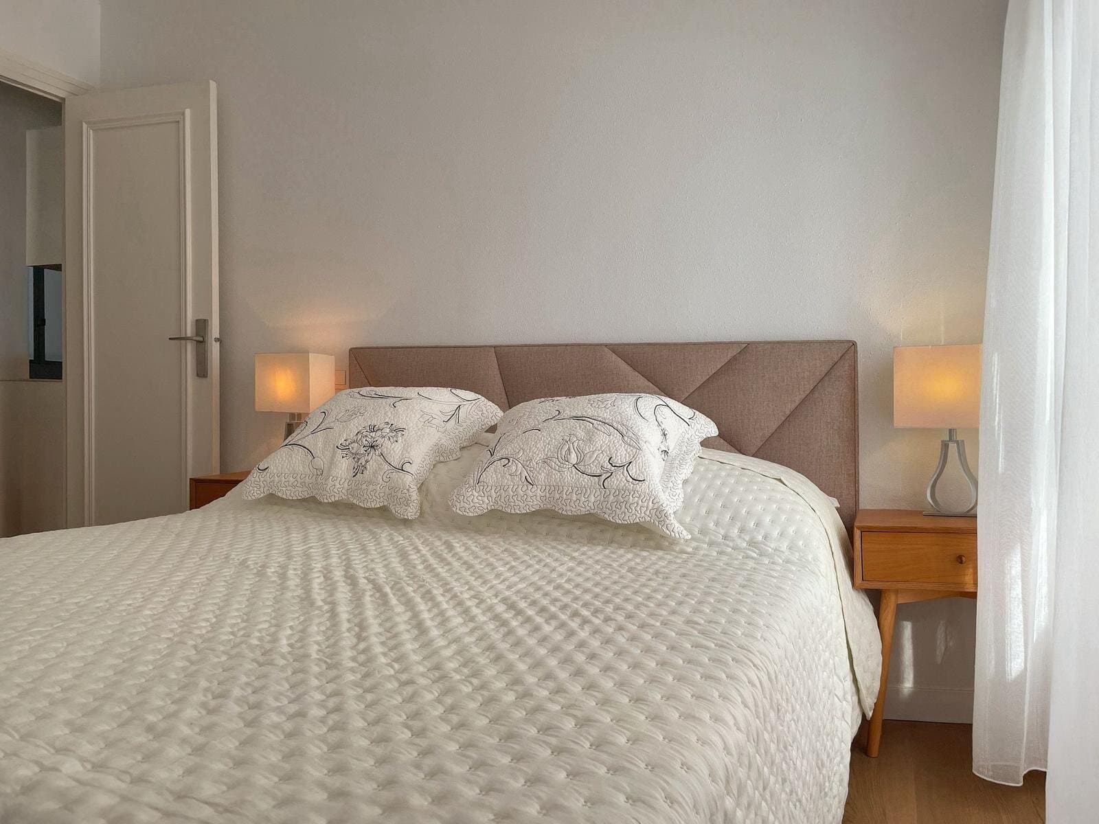 4-Bedroom Apartment in Paseo Maritimo, Torrevieja - 12