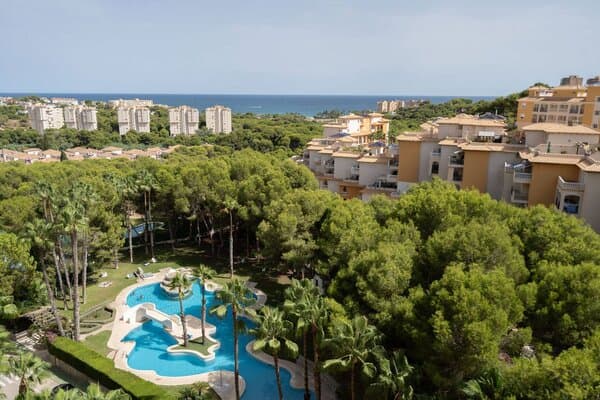 Apartamento de 2 Dormitorios en Lomas de Cabo Roig, Orihuela Costa