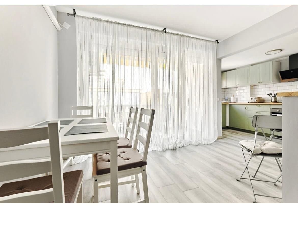 2-Bedroom Apartment in Torrevieja - 16