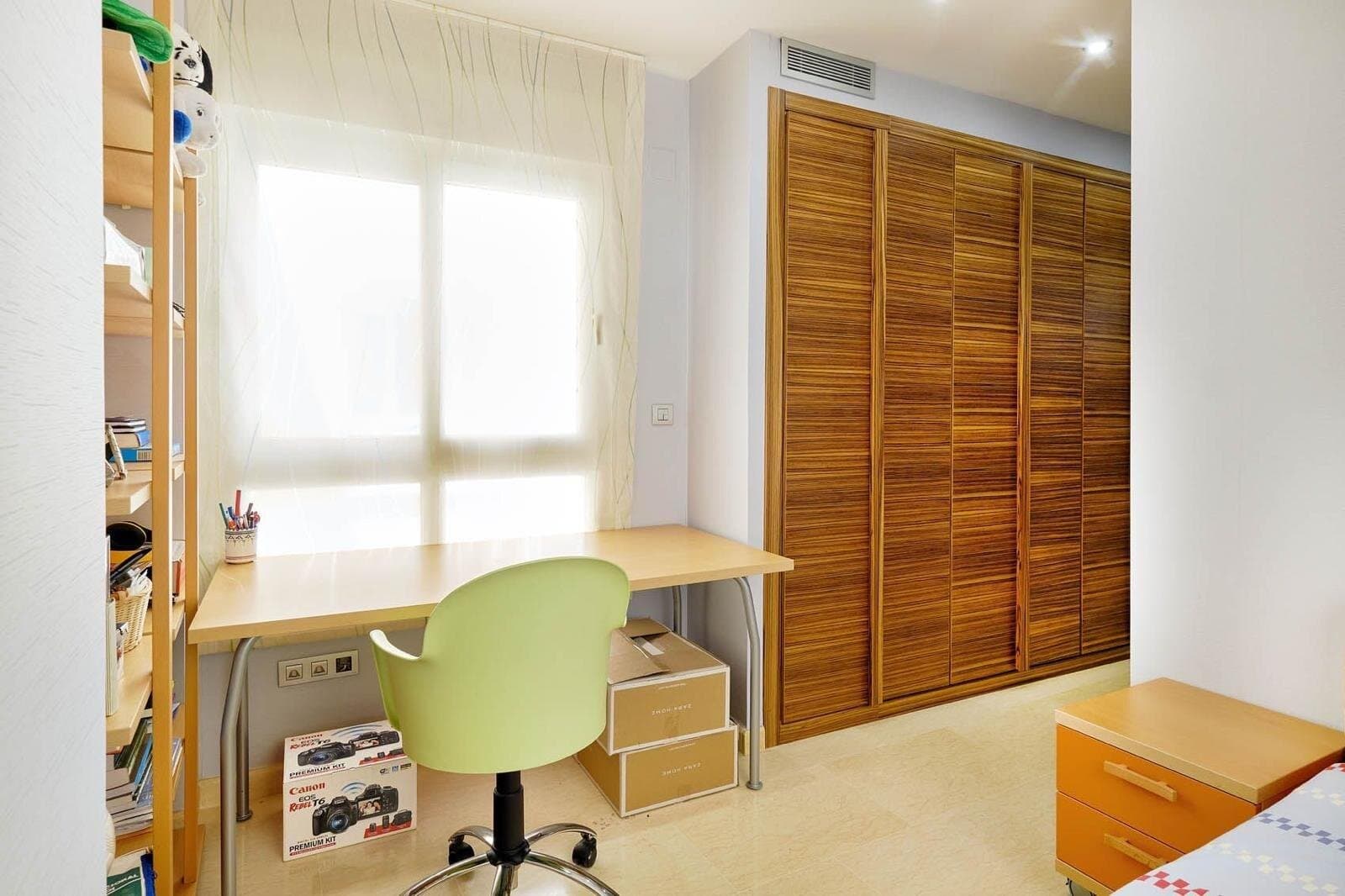 3-Bedroom Penthouse in Torrevieja, Torrevieja - 26