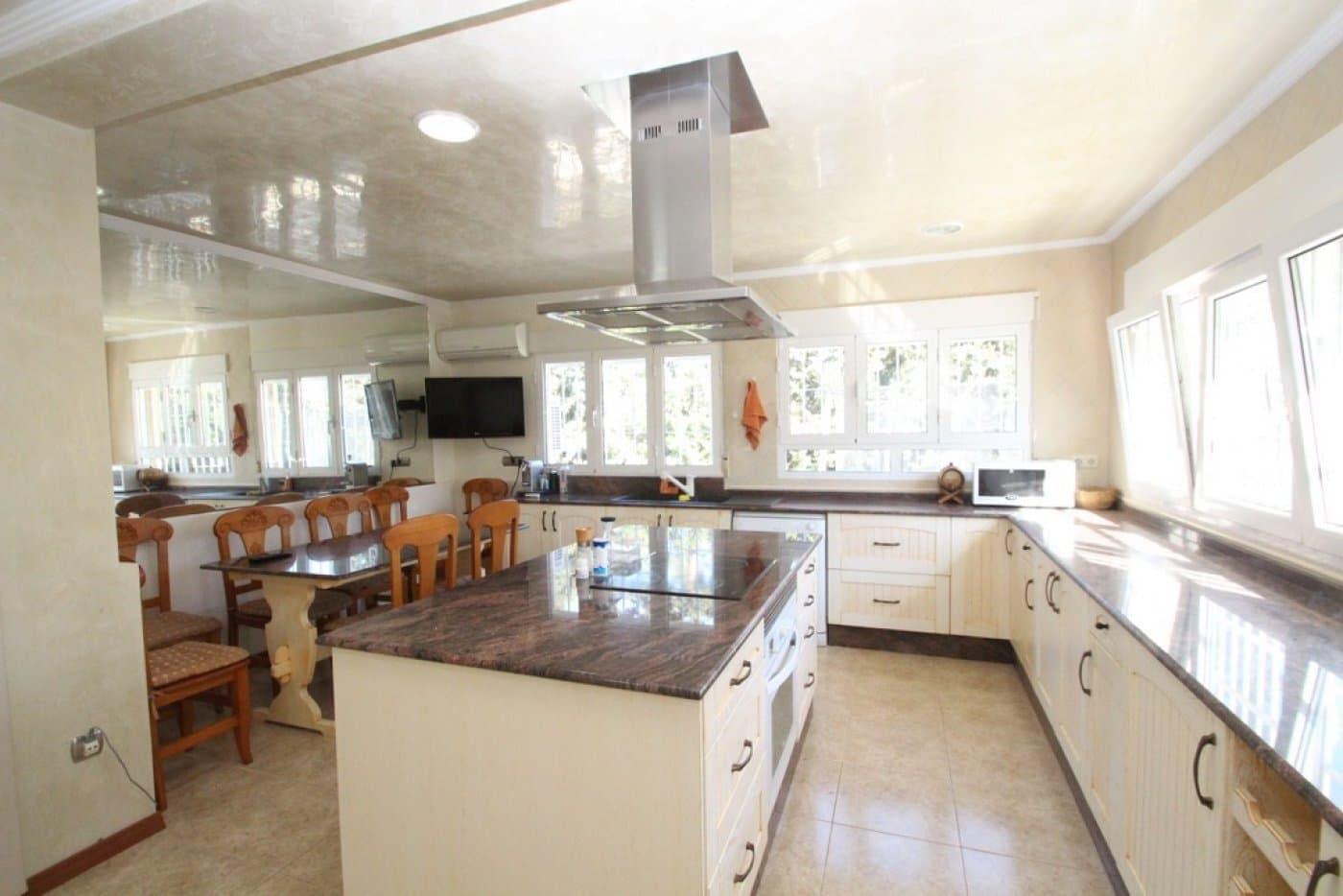 5-Bedroom Villa in Lomas de Cabo Roig, Orihuela Costa - 13