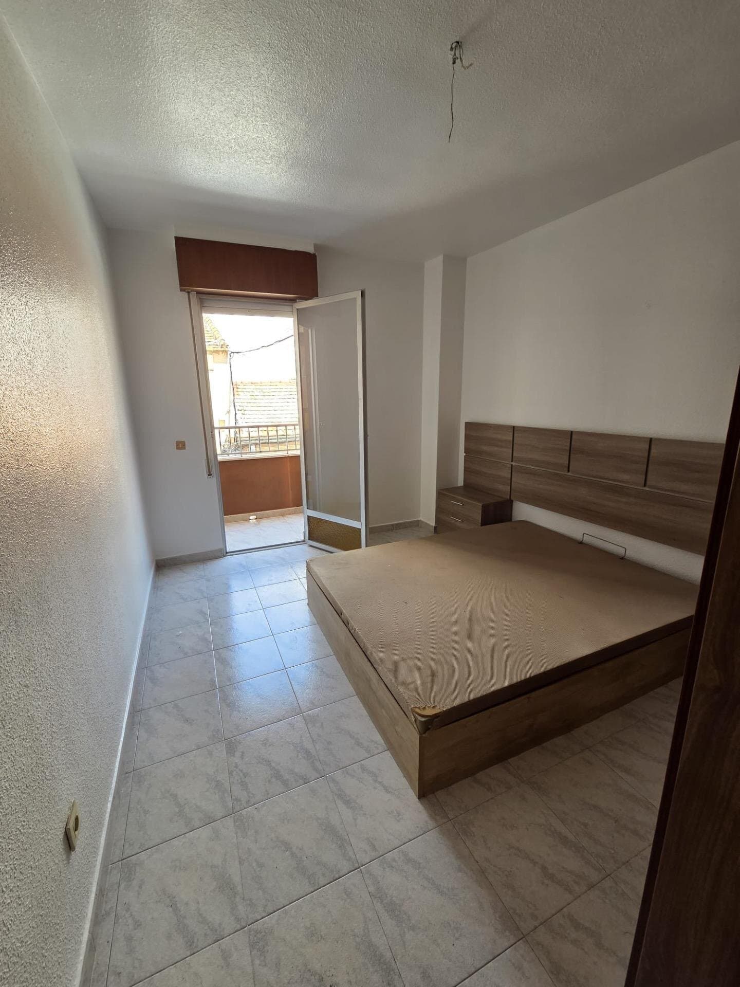 Apartamento de 3 Dormitorios en Playa del Cura, Torrevieja - 4