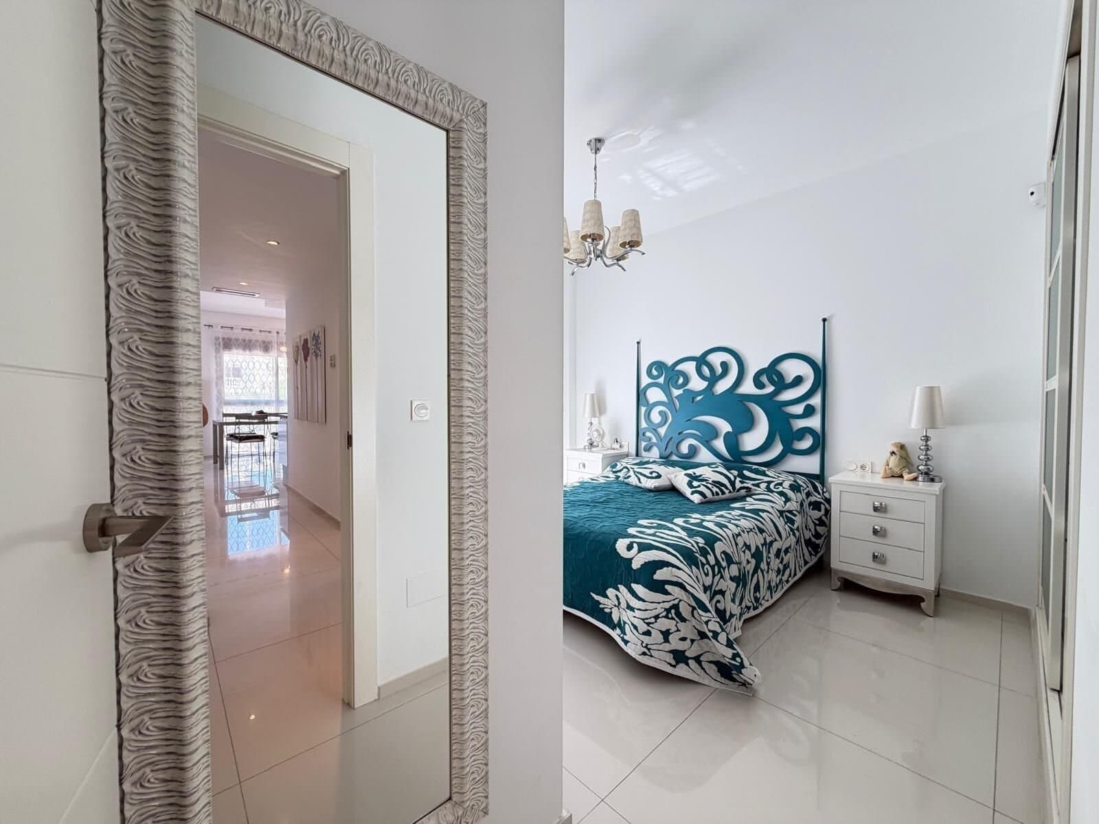 Villa de 4 Dormitorios en Doña Pepa, Rojales - 47
