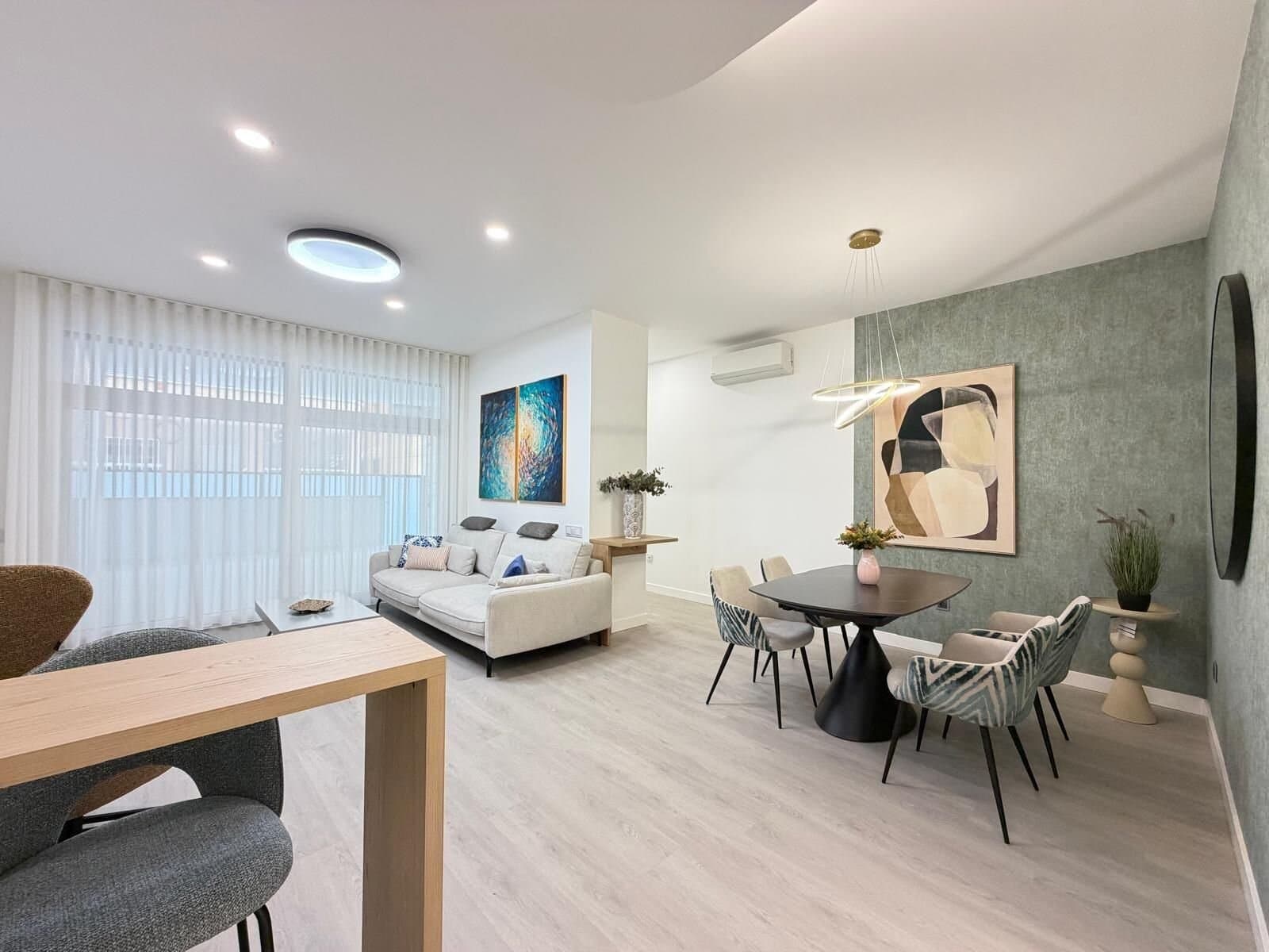 2-Bedroom Apartment in Playa del Cura, Torrevieja - 15