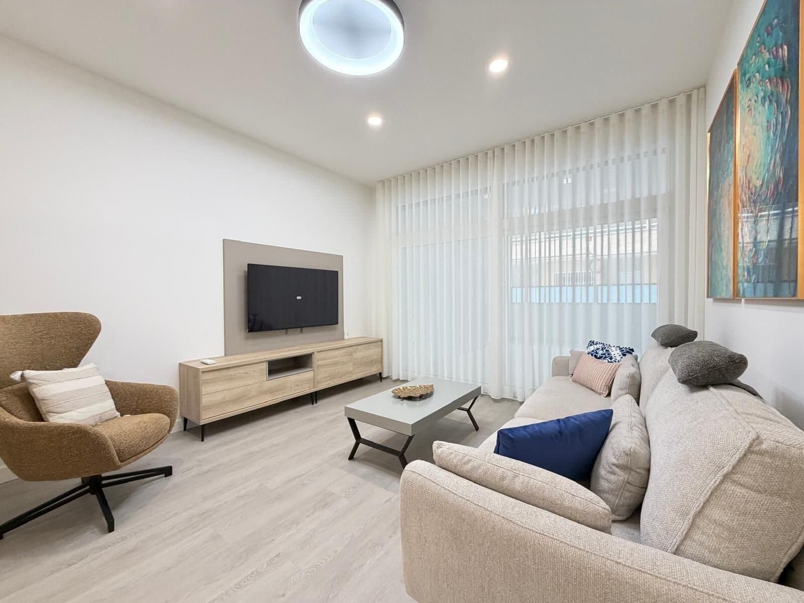2-Bedroom Apartment in Playa del Cura, Torrevieja - 17