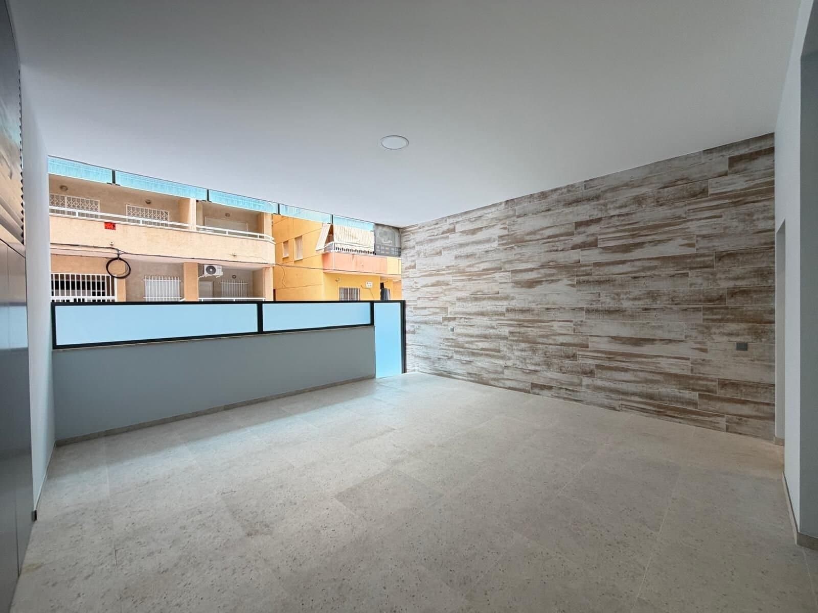 2-Bedroom Apartment in Playa del Cura, Torrevieja - 6