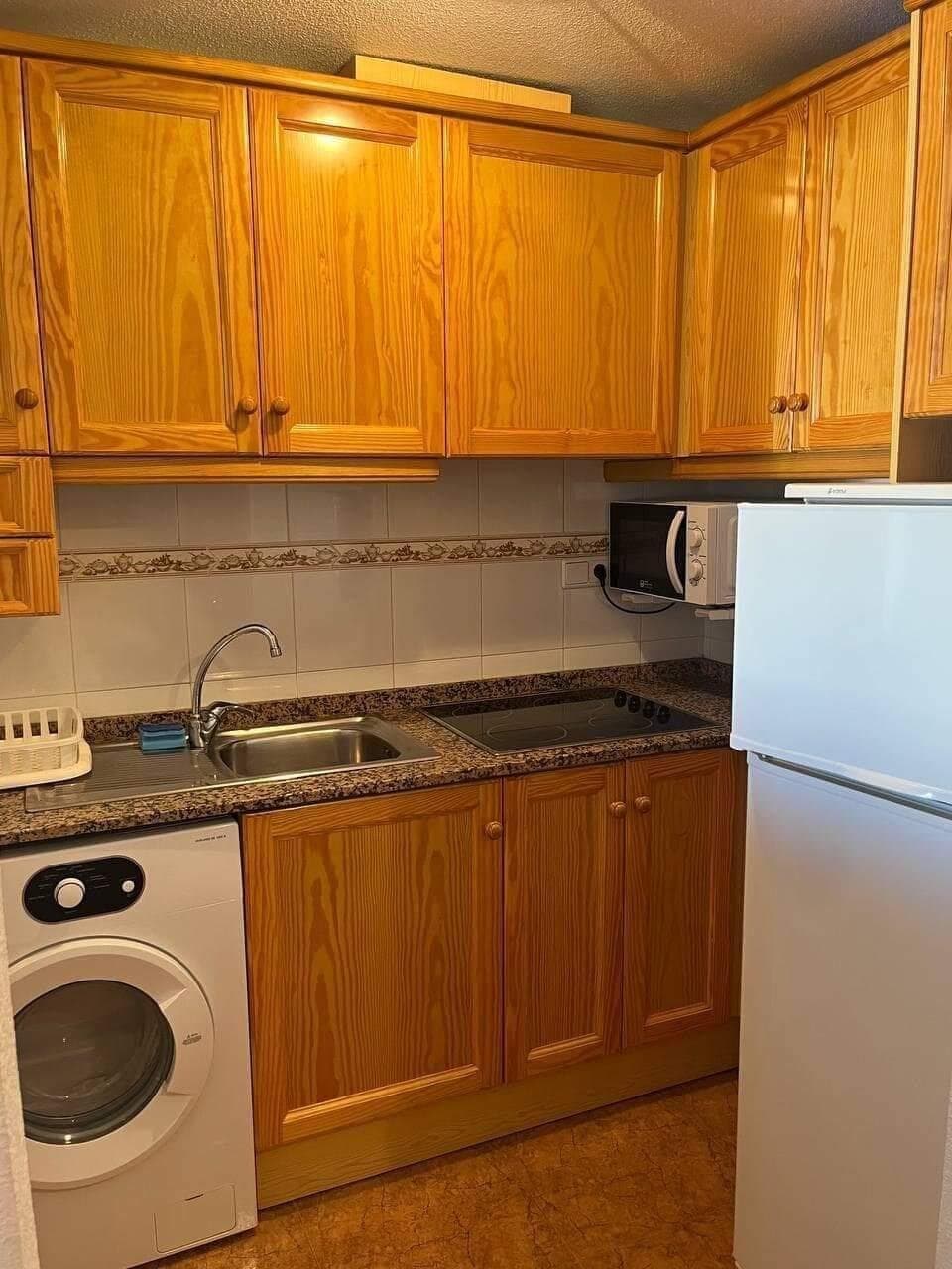 2-Bedroom Apartment in Torrevieja - 7