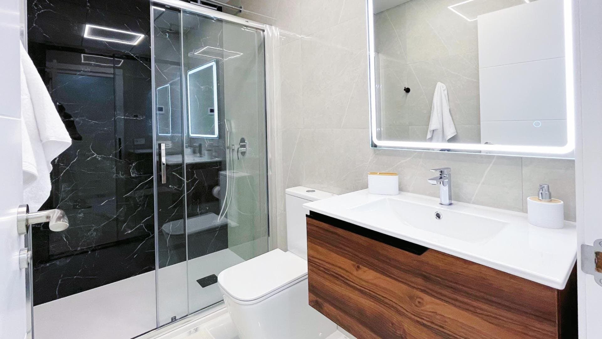 2-Bedroom Apartment in Estacion de Autobuses, Torrevieja - 11
