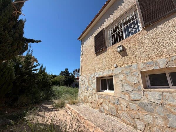 4-Bedroom Villa in La Siesta, Torrevieja