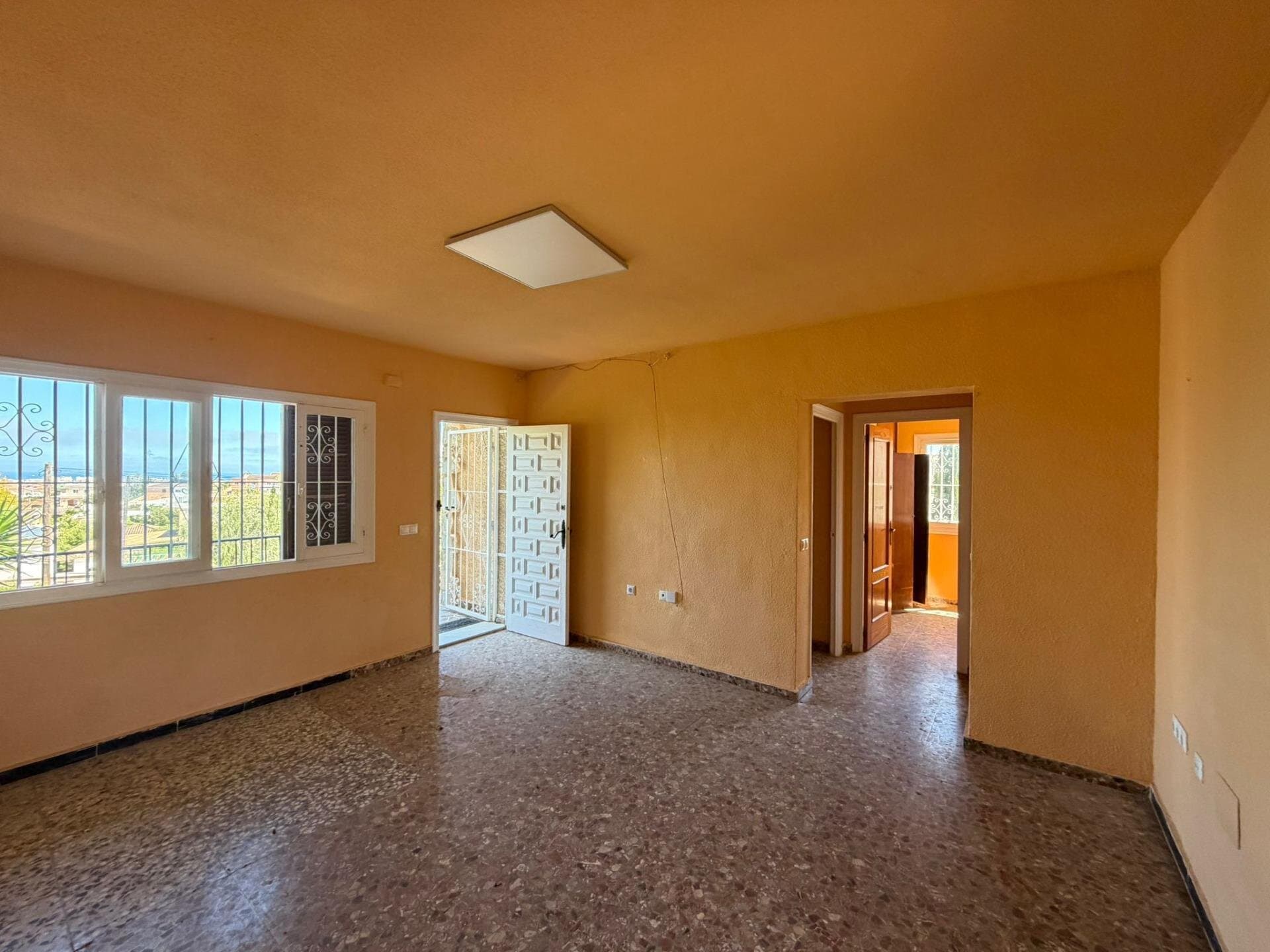 4-Bedroom Villa in La Siesta, Torrevieja - 15