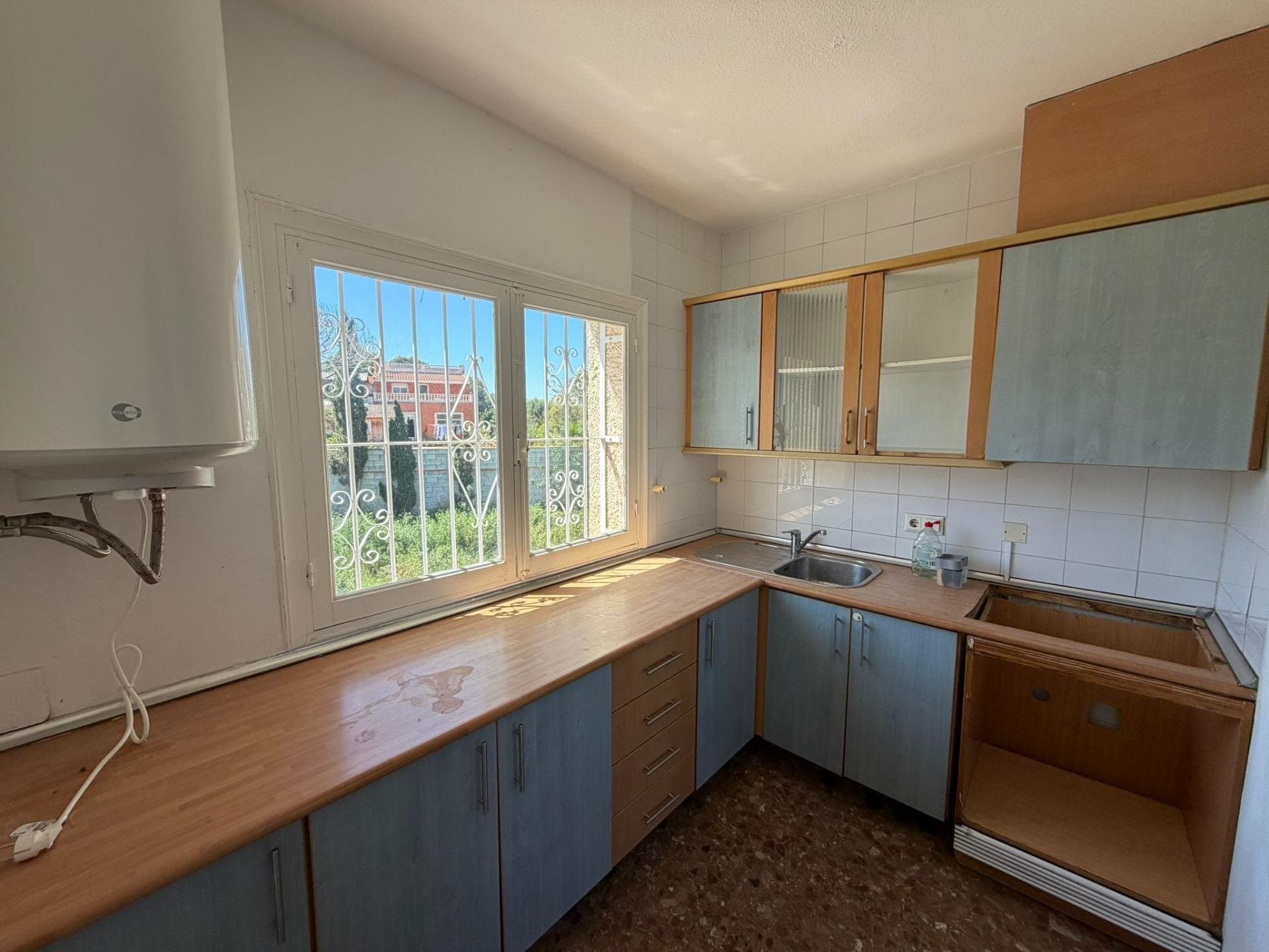 4-Bedroom Villa in La Siesta, Torrevieja - 17
