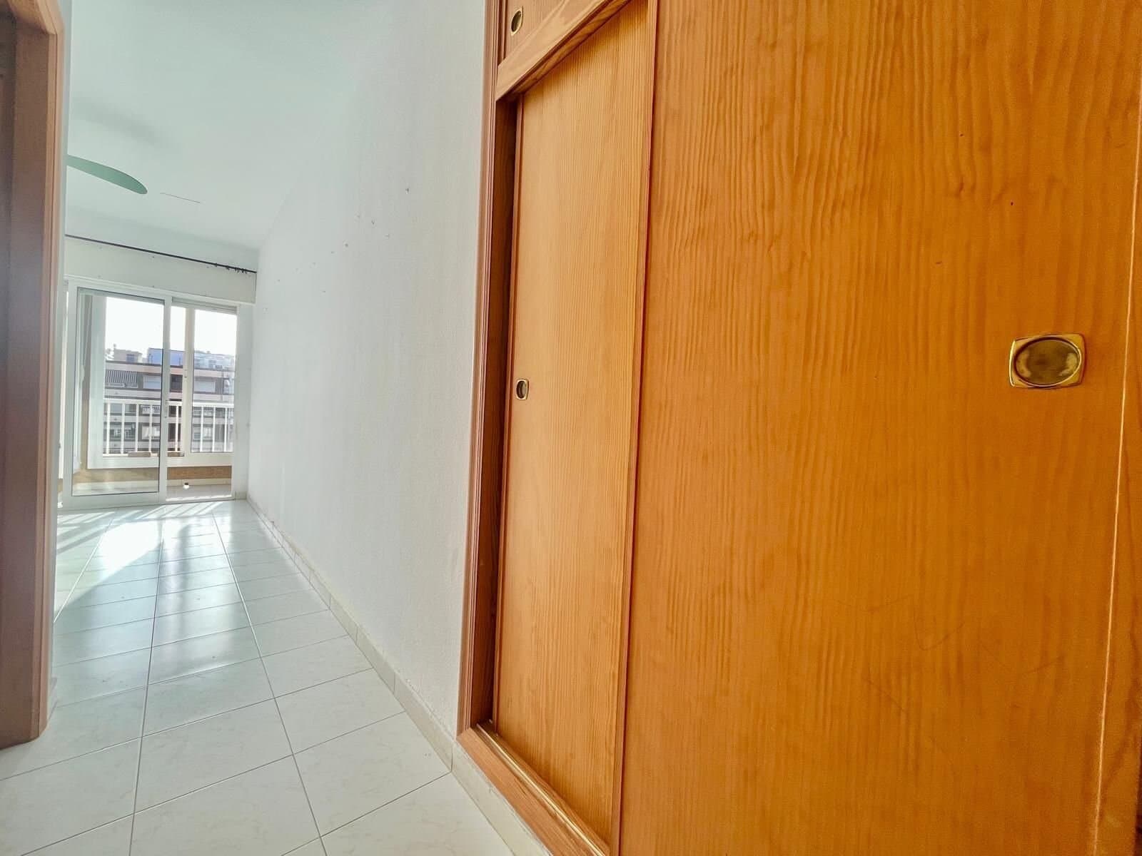 3-Bedroom Apartment in Torrevieja, Torrevieja - 11