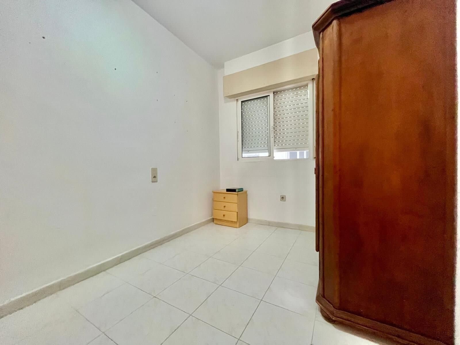 3-Bedroom Apartment in Torrevieja, Torrevieja - 16
