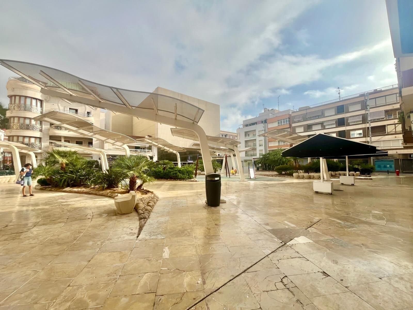 3-Bedroom Apartment in Torrevieja, Torrevieja - 18